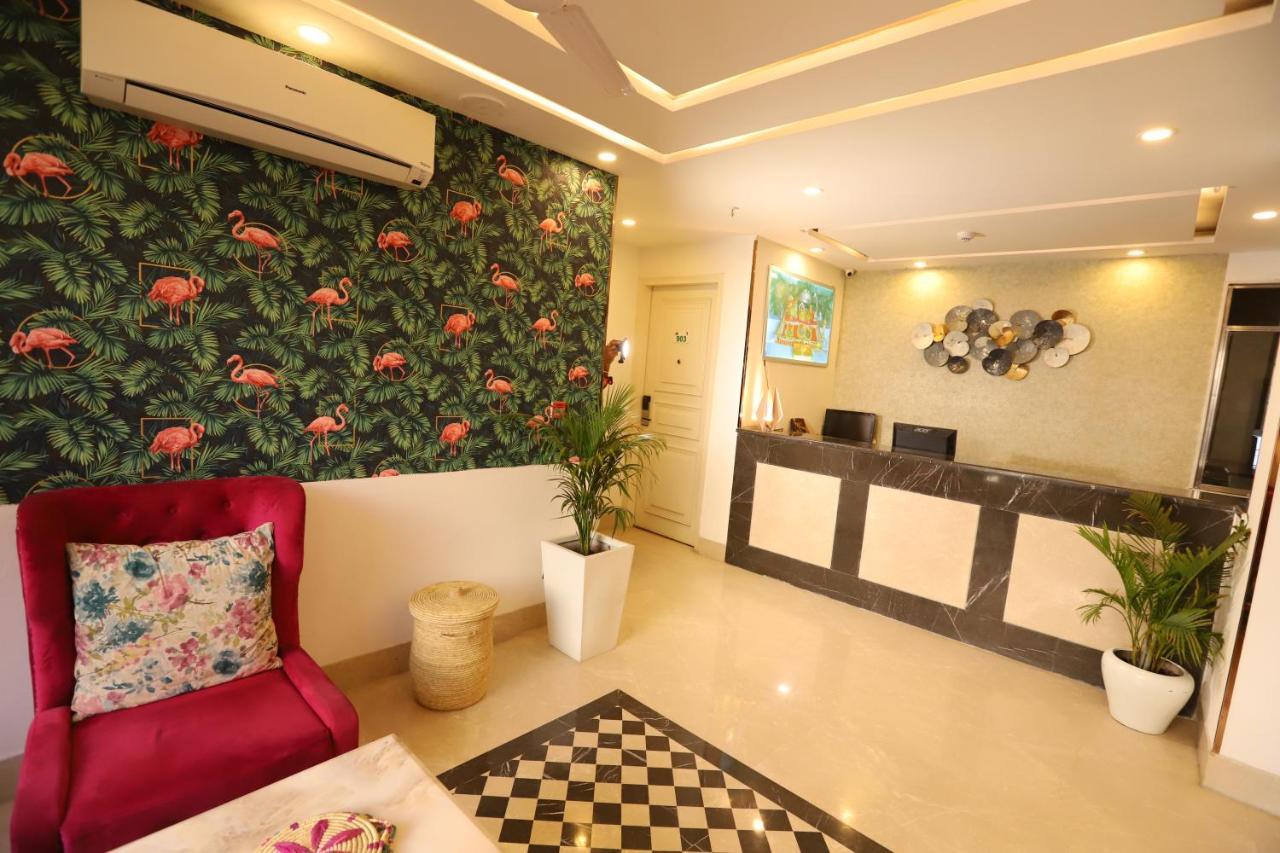 Hotel Mayur At Cr Park Nueva Delhi Exterior foto